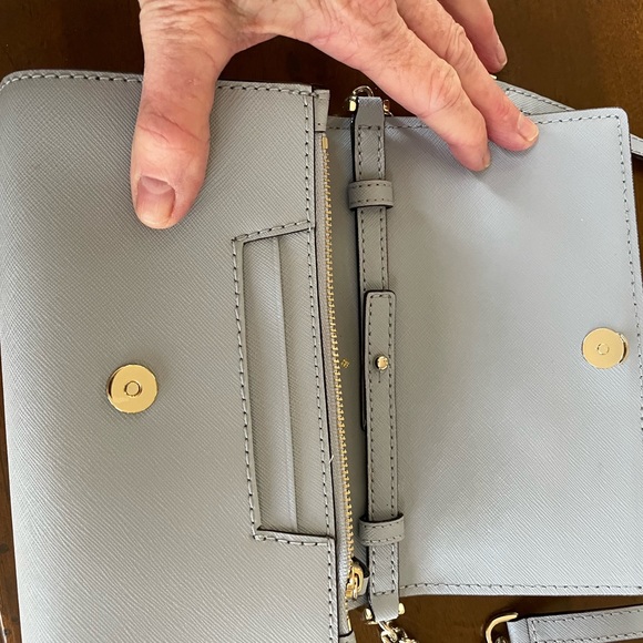 Kate Spade Small Foldover Bag- Used once - Picture 6 of 9